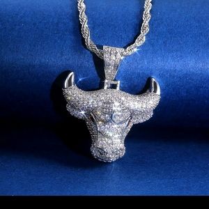 Full Rhinestone Bull Head Pendant Necklace Jewelry